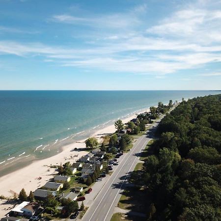 Beach Club Of Oscoda - The Lakeshore Cottage ภายนอก รูปภาพ