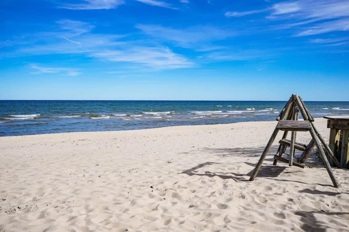 Beach Club Of Oscoda - The Lakeshore Cottage ภายนอก รูปภาพ